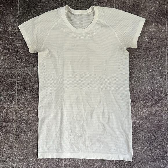 Women's Lululemon Swiftly Tech 2.0 Metal Vent Tech White Yoga T Shirt Tee Sz 10 - Picture 1 of 4